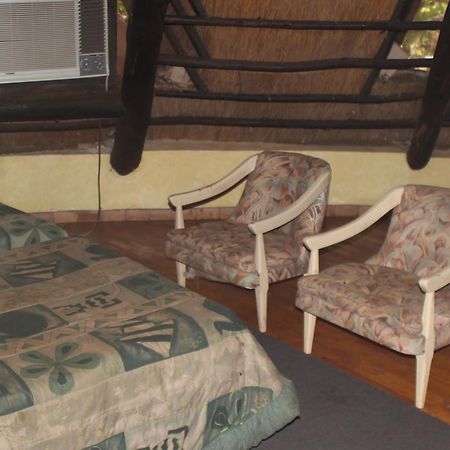 Mosi-Ua-Tunya Lodge Victoria Falls Eksteriør bilde