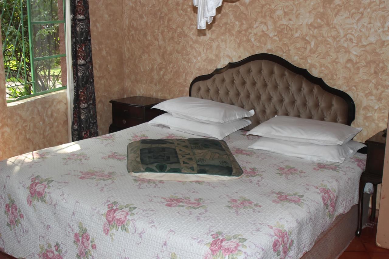 Mosi-Ua-Tunya Lodge Victoria Falls Eksteriør bilde